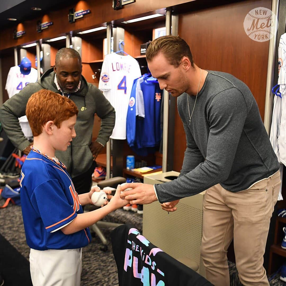 ニューヨーク・メッツさんのインスタグラム写真 - (ニューヨーク・メッツInstagram)「Sammy Chaifetz was diagnosed with Ulcerative Colitis at the age of 4, and his dream was to meet the #Mets. In conjunction with @makeawishmetrony, we were able to make that dream a reality.」5月21日 1時33分 - mets