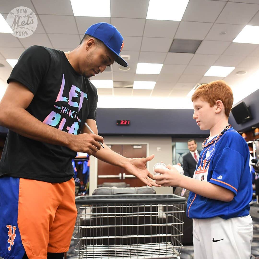 ニューヨーク・メッツさんのインスタグラム写真 - (ニューヨーク・メッツInstagram)「Sammy Chaifetz was diagnosed with Ulcerative Colitis at the age of 4, and his dream was to meet the #Mets. In conjunction with @makeawishmetrony, we were able to make that dream a reality.」5月21日 1時33分 - mets