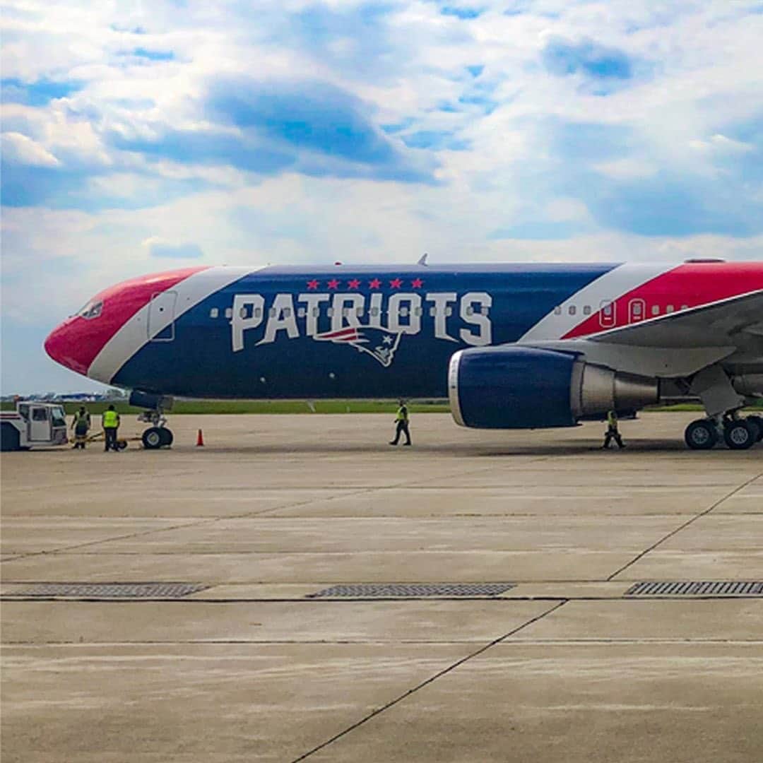 NFLさんのインスタグラム写真 - (NFLInstagram)「Pats' plane got an upgrade. 🏆🏆🏆🏆🏆🏆 (via @patriots)」5月21日 1時38分 - nfl