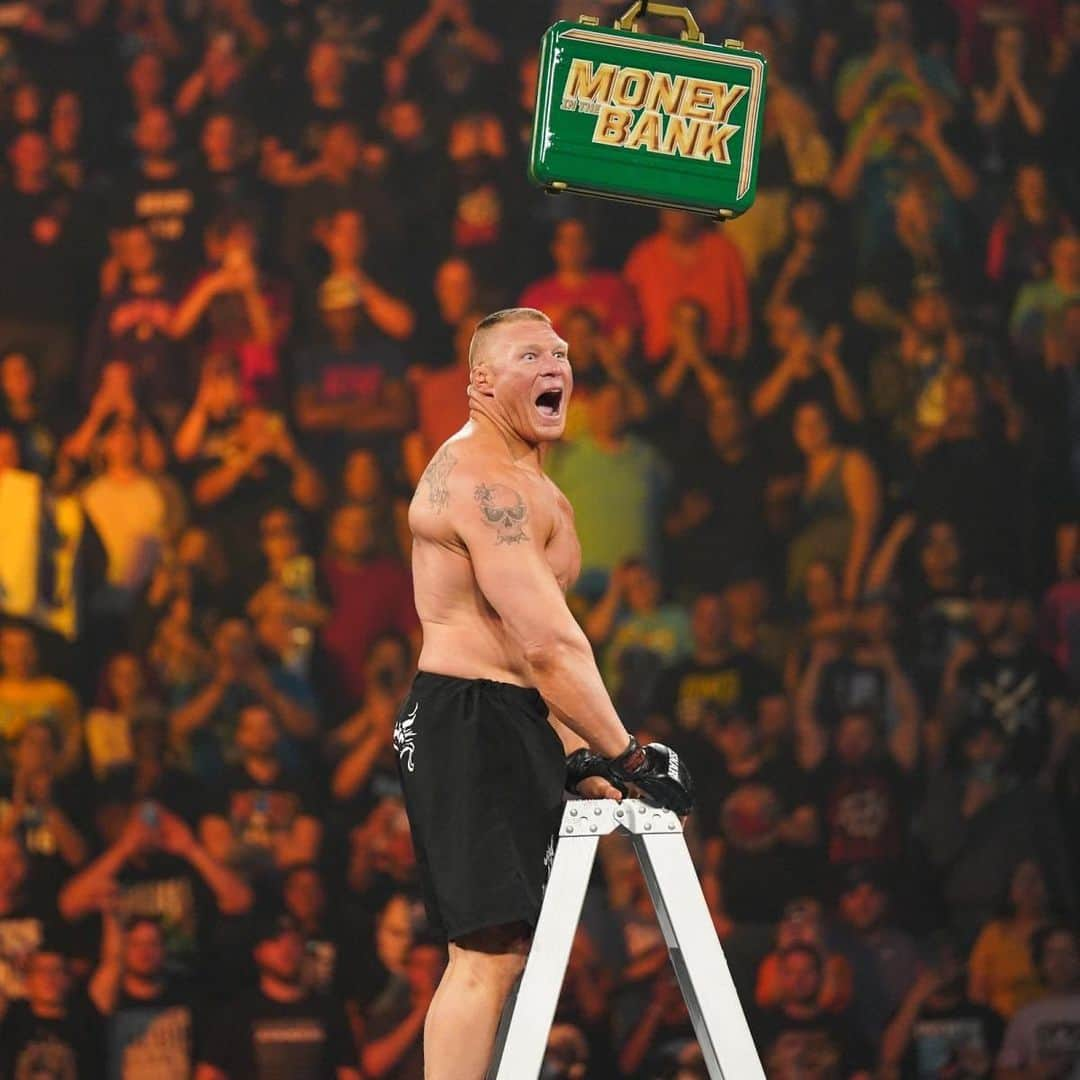 WWEさんのインスタグラム写真 - (WWEInstagram)「Climb the ladder. Secure the #MITB contract. That's EXACTLY what #BrockLesnar did last night.」5月21日 1時56分 - wwe