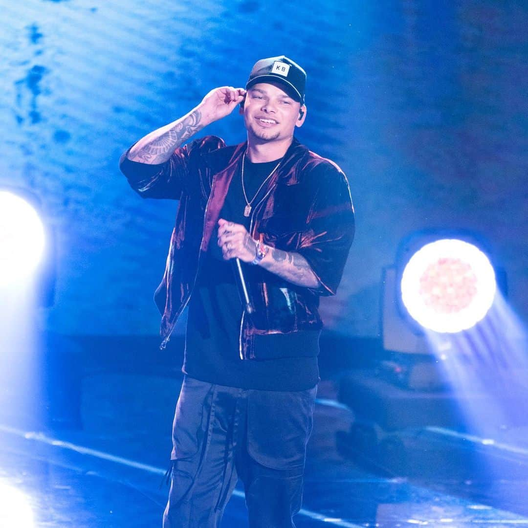 American Idolさんのインスタグラム写真 - (American IdolInstagram)「@kanebrown_music & @alyssaraghu got the 🔑 to our ❤️! #AmericanIdol #IdolFinale」5月21日 2時30分 - americanidol