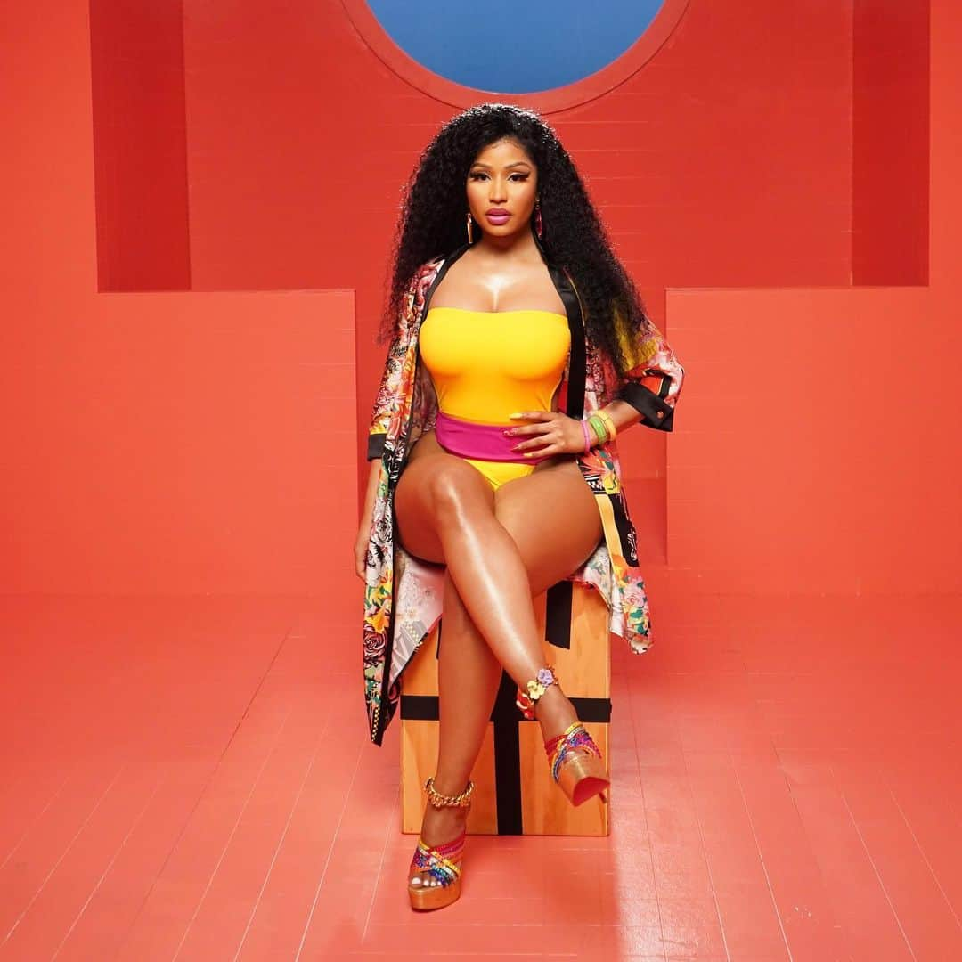 ニッキー・ミナージュさんのインスタグラム写真 - (ニッキー・ミナージュInstagram)「#WobbleUpVIDEO OUT NOW」5月21日 3時00分 - nickiminaj