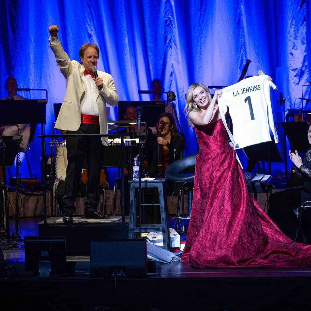 キャサリン・ジェンキンスさんのインスタグラム写真 - (キャサリン・ジェンキンスInstagram)「A selection of images from the @thelondonpalladium on Saturday evening. Another HUGE thank you for joining me, it was such a fantastic evening! Guildford tonight for the next show of the #guidinglighttour. Photo credit: @matt4p Matt Thorpe Photography 📸」5月21日 3時27分 - katherinejenkinsobe