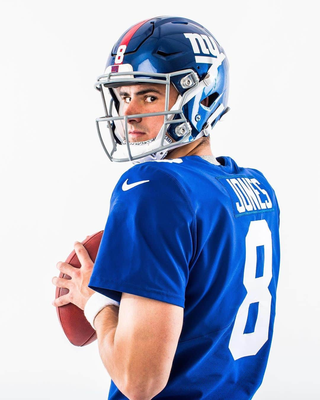 NFLさんのインスタグラム写真 - (NFLInstagram)「Rocking No. 8 for Big Blue 8️⃣ @danieljones3 #RookiePremiere 📷: @ben_liebenberg/NFL」5月21日 3時35分 - nfl