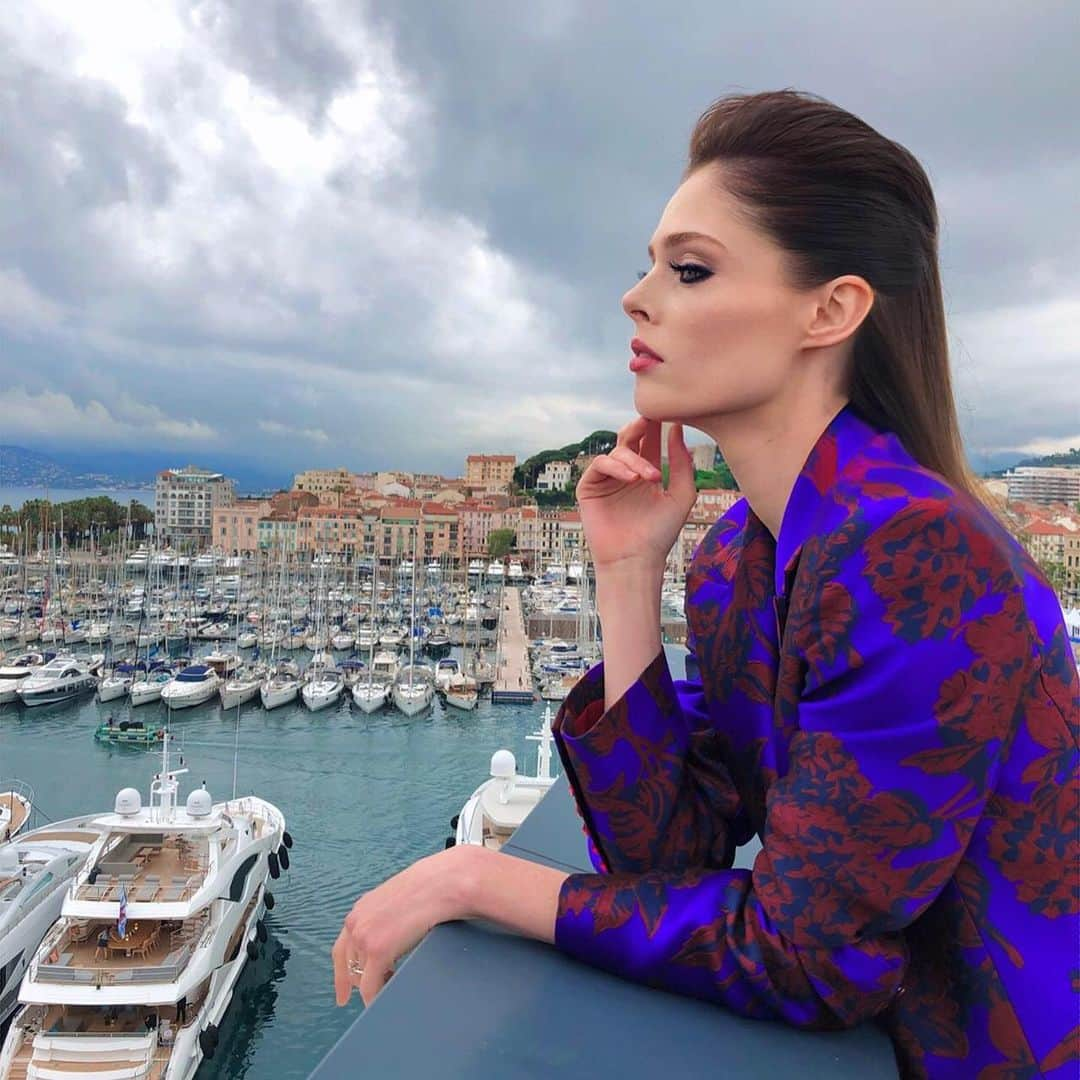 ココ・ロシャさんのインスタグラム写真 - (ココ・ロシャInstagram)「Jet lag, but make it fashion. #cannes2019」5月21日 4時03分 - cocorocha