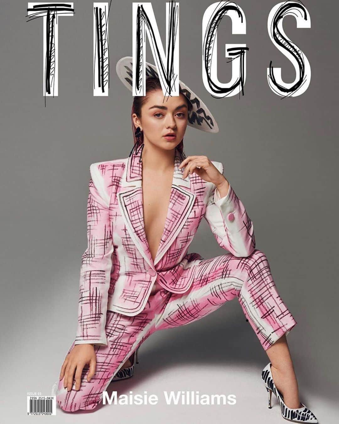 Moschinoさんのインスタグラム写真 - (MoschinoInstagram)「#Repost @luca_falcioni_ ・・・ After the finale of @gameofthrones I proud to share my @tingslondon with the lovely @maisie_williams wearing @moschino 💕🔥 Magazine : @tingslondon  Photography: @justinrcampbell  Make up: @earlsimms2  Hair: @marygreenwell  Fashion assistants: @wowgue @saik.gonzalez @martinaghia」5月21日 4時22分 - moschino