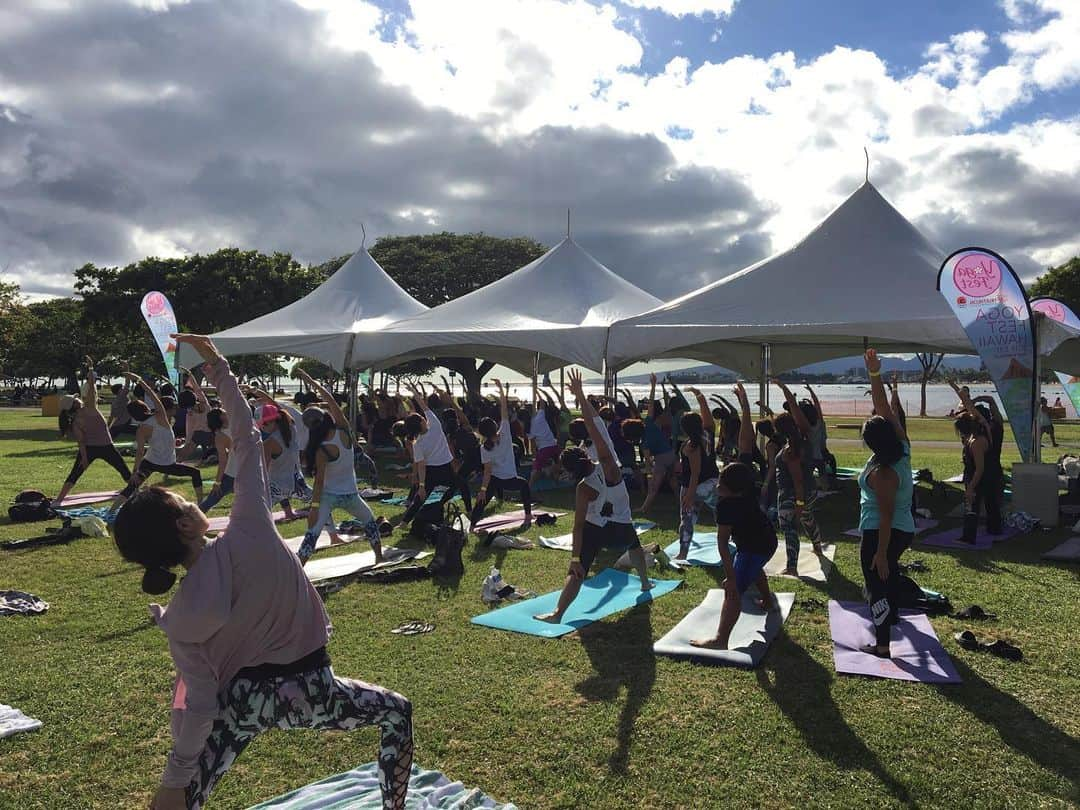 Ken Harakumaさんのインスタグラム写真 - (Ken HarakumaInstagram)「ヨガフェスタハワイ来年も楽しみです！ @yogafest_jp  @international_yoga_center  #ヨガ #ケンハラクマ先生 #ケンハラクマ #ヨガフェスタハワイ」5月21日 4時34分 - kenharakuma