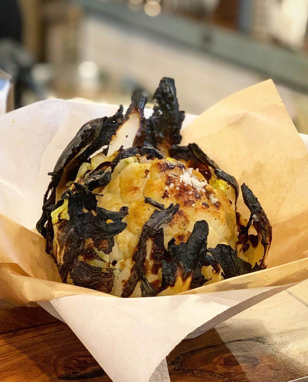 DOMINIQUE ANSEL BAKERYさんのインスタグラム写真 - (DOMINIQUE ANSEL BAKERYInstagram)「That whole head of cauliflower, fire roasted tender. And the softest fresh pita dipped into an eggplant ratatouille. 👌」5月21日 4時27分 - dominiqueansel