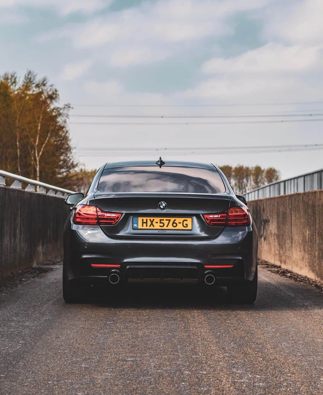 BMWのインスタグラム：「Paves your way to uniqueness. #BMWrepost @Annaf36_mperf @fly.f22 #BMW #4Series」