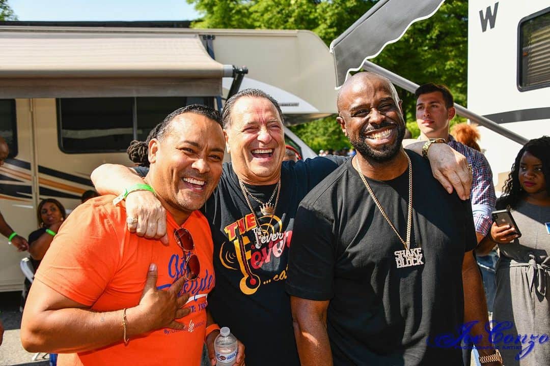ファンクマスター・フレックスのインスタグラム：「@therealgeorgelamond and @feverrecords ( Sal ) at Bronx Day! @ruben_diaz_jr knows how to get it rocking!!!! Pic via: @joeconzo」