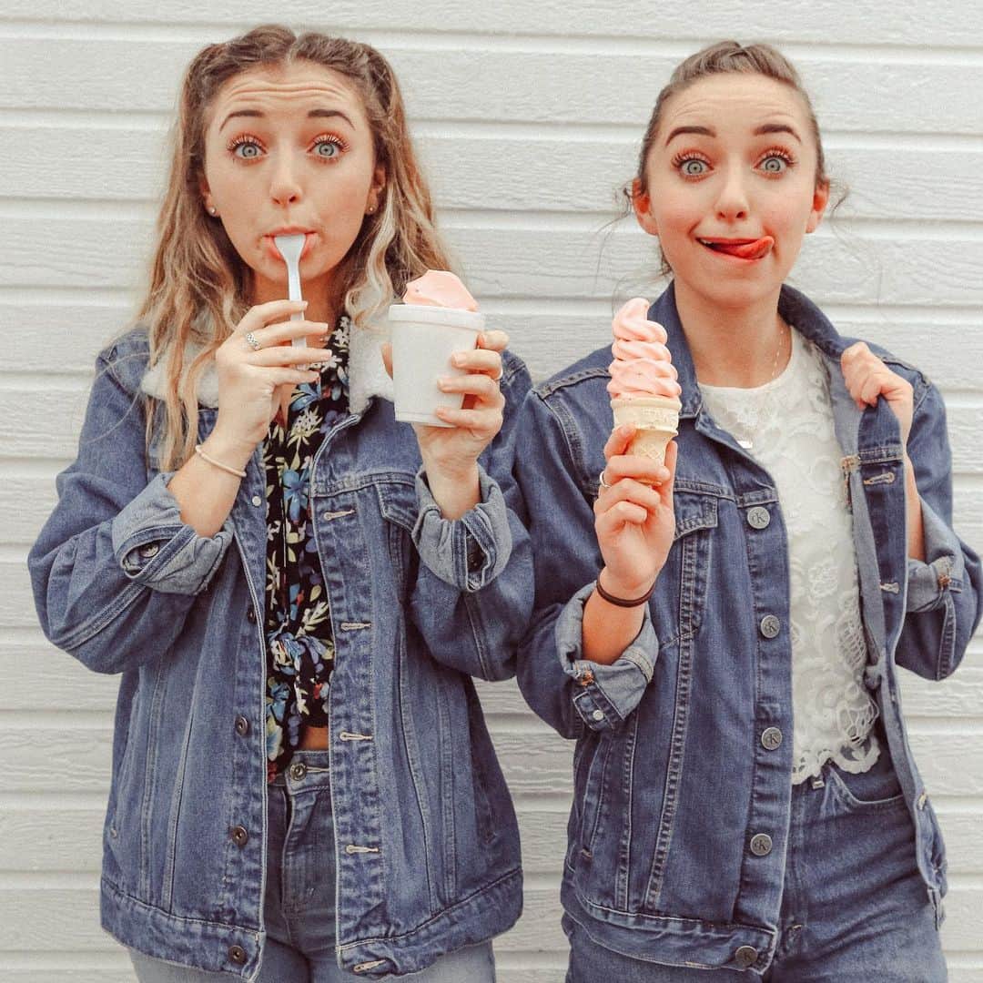 Brooklyn and Baileyさんのインスタグラム写真 - (Brooklyn and BaileyInstagram)「Every brunette needs a ....brunette friend? That didn’t quite work lol」5月21日 6時52分 - brooklynandbailey