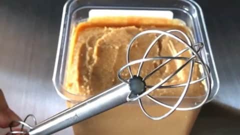 UchiCookのインスタグラム：「20 May 2019, is World Metrology Day! . Our ever popular Measuring Handy Whisk (Miso Muddler) allows you to measure the same amount of miso all the time! A must have item if you make Miso soup at home✨ . Nearly 1000K pieces of the whisk have been sold since we launched it👀! Shop or learn more at the link in bio! . . . . #uchicook #miso #stainlesssteel #design #moderndesign #japanesefood #japanese #homedesign #asiancooking #asianfood #madeinjapan #chef #cheflife #kitchen #kitchenlife #kitchenware #foodie #instafoodie #homechef #healthylifestyle #healthyfood #healthydiet #misomuddler #measuringhandywhisk」