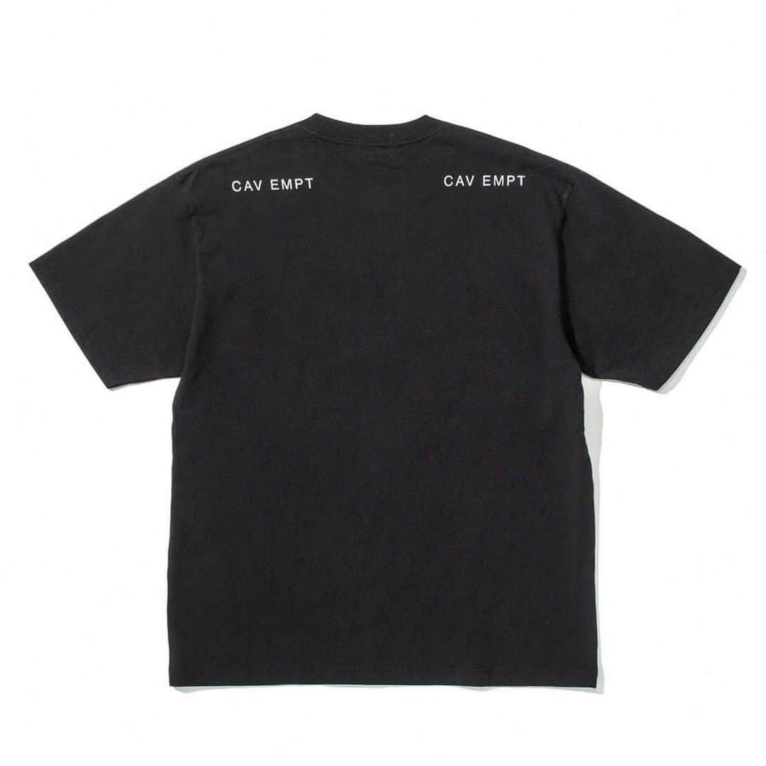 HYPEBEASTさんのインスタグラム写真 - (HYPEBEASTInstagram)「@hypebeaststyle: @cavempt and @beautyandyouth_official have linked up for an exclusive Summer 2019 release. The two have prepared another one-off capsule of washed-out layering pieces and graphic T-shirts. Swipe to check out the collaborative offering, which will arrive at BEAUTY & YOUTH’s website and storefronts on May 25. Photo: BEAUTY & YOUTH」5月21日 17時02分 - hypebeast