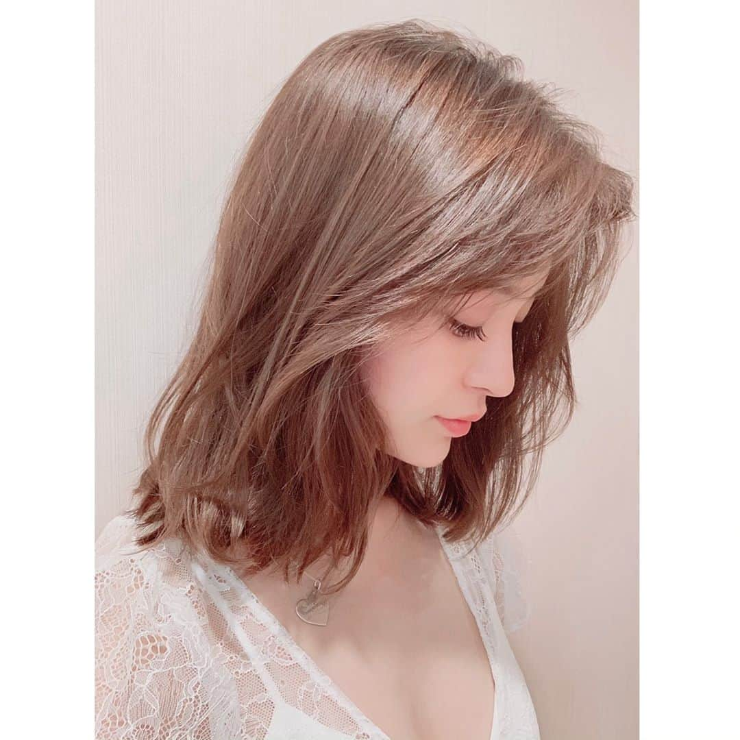 野崎萌香さんのインスタグラム写真 - (野崎萌香Instagram)「✂︎✂︎✂︎」5月21日 17時35分 - moeka_nozaki