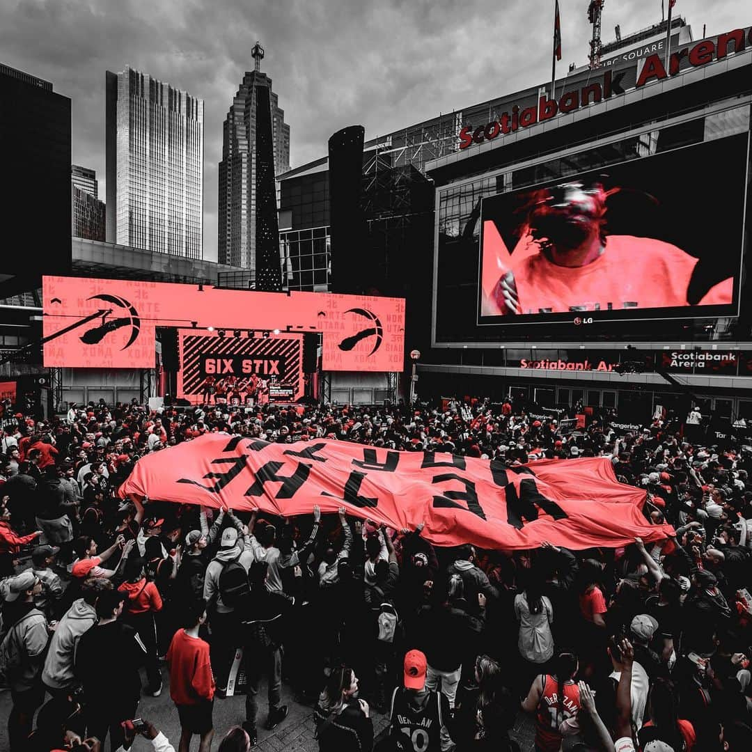 トロント・ラプターズさんのインスタグラム写真 - (トロント・ラプターズInstagram)「What a time. #WeTheNorth」5月21日 9時23分 - raptors