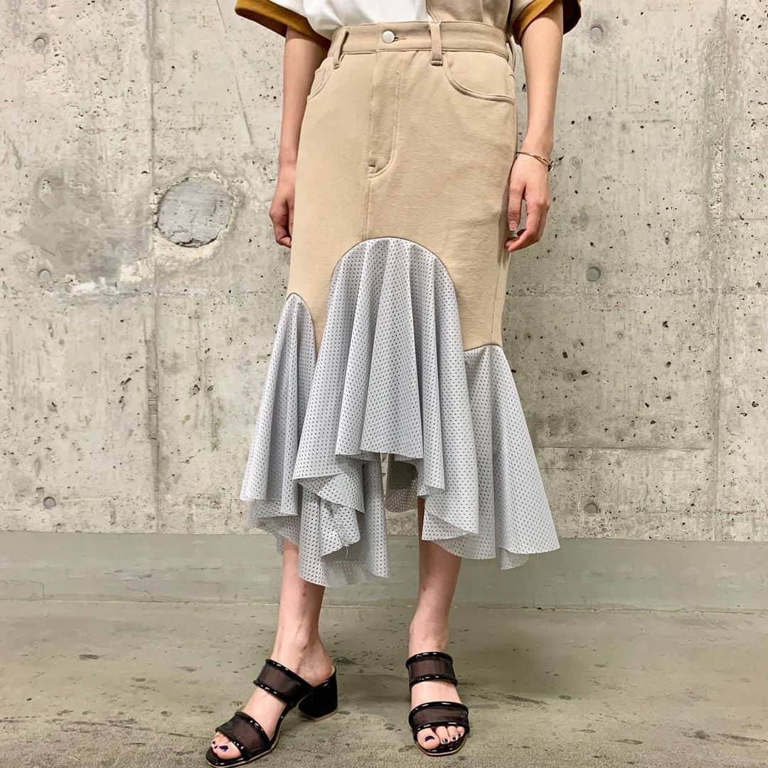 ビームス神戸さんのインスタグラム写真 - (ビームス神戸Instagram)「🔻WOMENS🔻 【 FACETASM × Ray BEAMS 】 . item no:6127-0597 price:¥49,000+tax . ☎️078-335-2720 #facetasm#raybeams#sweat#mesh#skirt#beams#beamskobe#19ss#womensfashion#ootd#kobe#神戸#ビームス#ビームス神戸」5月21日 9時47分 - beams_kobe