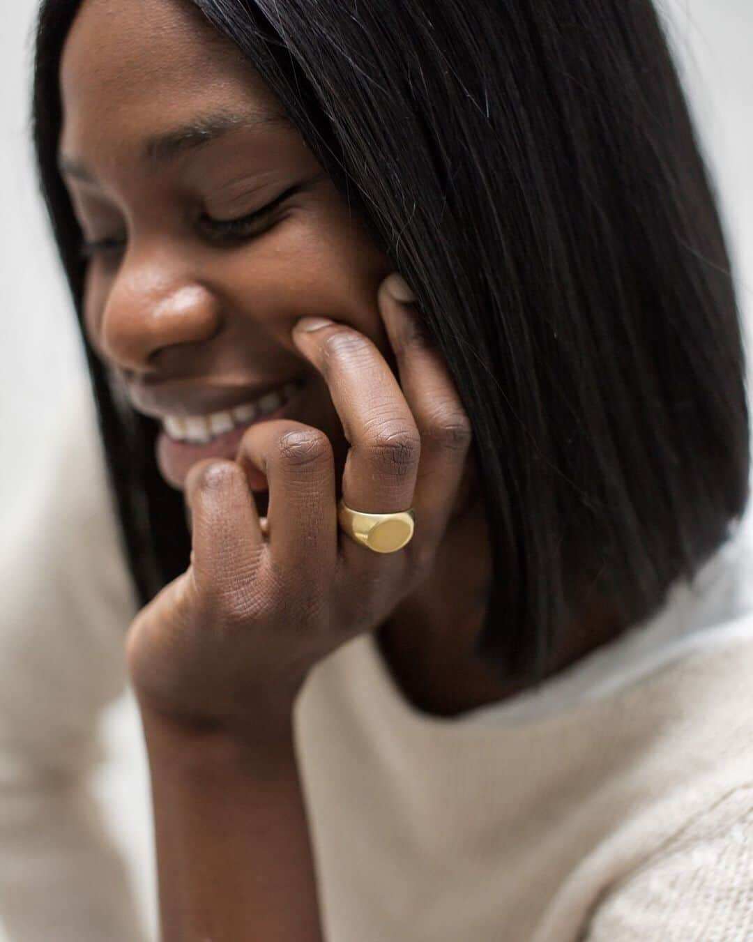 The Little Marketさんのインスタグラム写真 - (The Little MarketInstagram)「Trend Alert: Signet Ring. This eco-conscious ring is made from upcycled brass. Tap to shop before it sells out — again.」5月21日 9時50分 - thelittlemarket