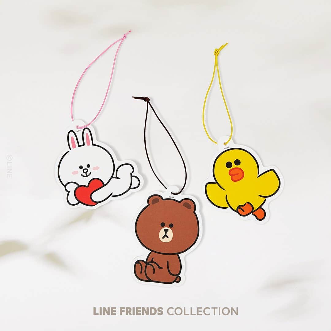LINE FRIENDSさんのインスタグラム写真 - (LINE FRIENDSInstagram)「. Add a pop of fragrance, Bring back the freshness!  First Worldwide Release.  May 21st 6:00PM (PDT) LINE FRIENDS COLLECTION 👉 Link in Bio.  #LINEFRIENDS #BROWN #CONY  #SALLY #CarAirFreshener #PerfumeTag  #LINEFRIENDSCOLLECTION  #InternationalShipping」5月21日 10時08分 - linefriends