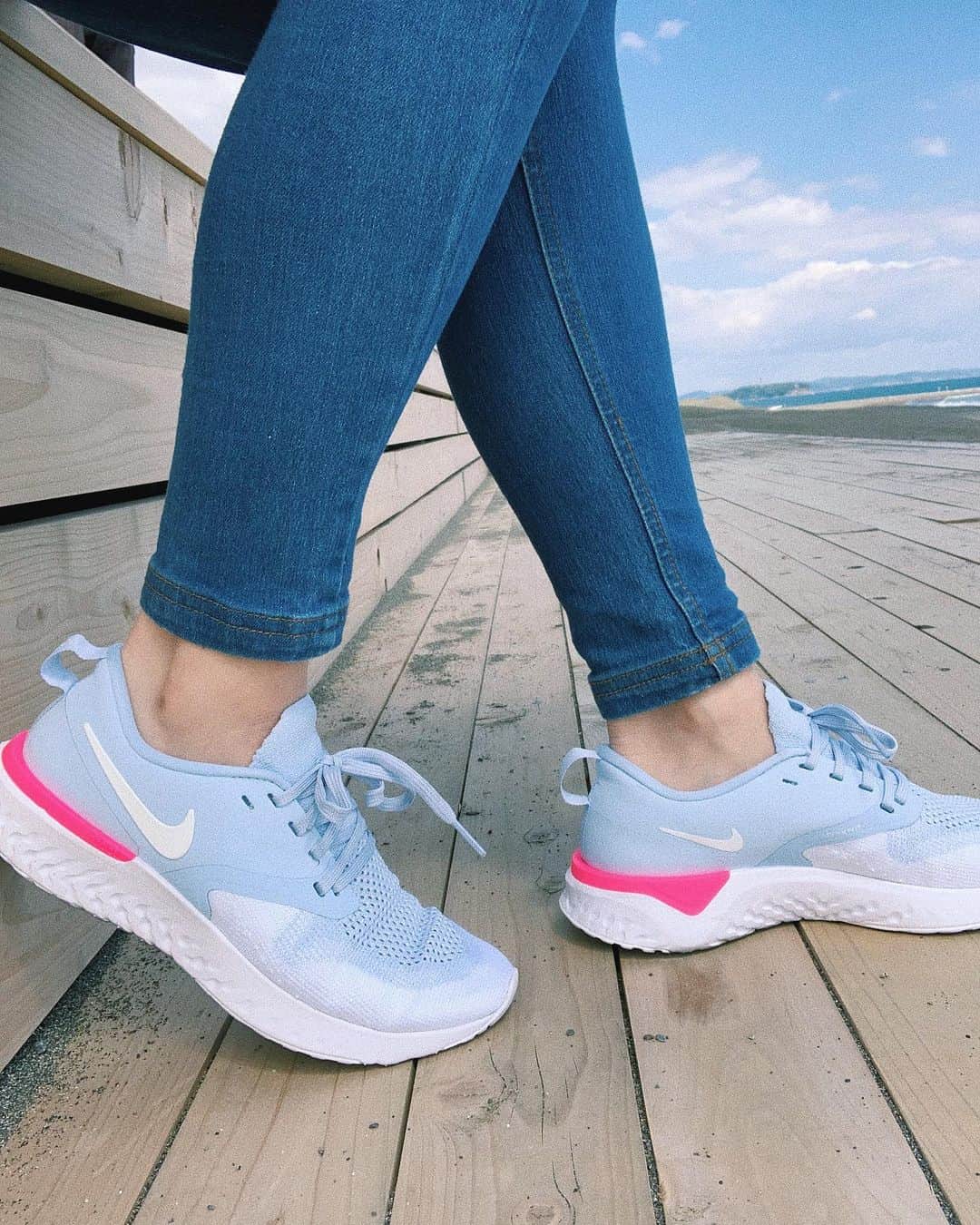 sayocoのインスタグラム：「good location with my new Nike💘💭 ・ ・ @nikerunning  #NIKE #NIKEREACT #ad」