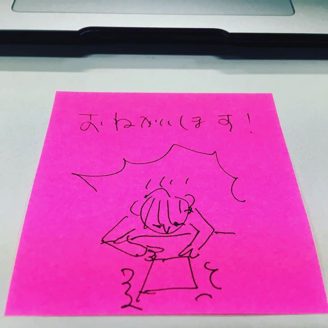 kanikapilaさんのインスタグラム写真 - (kanikapilaInstagram)「お願いされちゃった。  #日常 #カニカピラ #kanikapila #カニスタグラム #東京 #中目黒 #デザイン事務所」5月21日 10時37分 - kanikapila_design