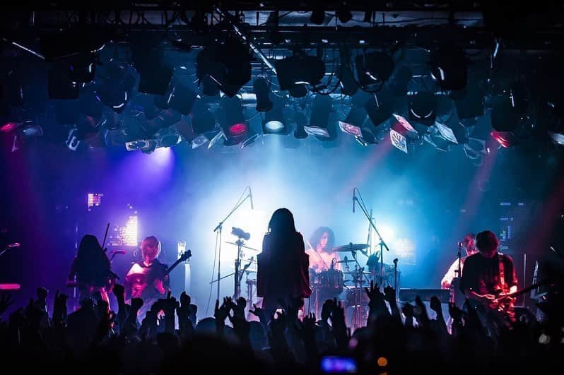 AliAさんのインスタグラム写真 - (AliAInstagram)「Thank you Shibuya!!! 2019.5.20 live at Shibuya Club Quattro  photo by @cazrowaoki  #AliA#AliAliVe」5月21日 11時12分 - alia___official