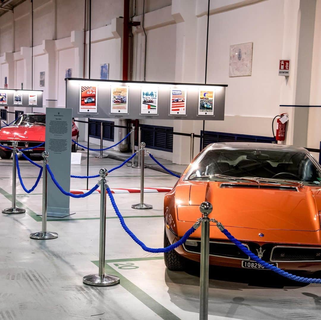 Maserati Japan | マセラティ ジャパンさんのインスタグラム写真 - (Maserati Japan | マセラティ ジャパンInstagram)「イタリア モデナで開催された「モーターバレー・フェスト 2019」にマセラティが出展しました。街の各地に、最新モデルから初代「ギブリ」や「ボーラ」、「ティーポ6CM」など、マセラティの輝かしい歴史を象徴する車両を展示。スピードへの情熱と優雅さを持ち続けた、エミリオ・ロマーニャ州の伝統を示しました。 #Maserati #マセラティ  #MaseratiJapan #マセラティジャパン #Modena」5月21日 11時40分 - maseratijp
