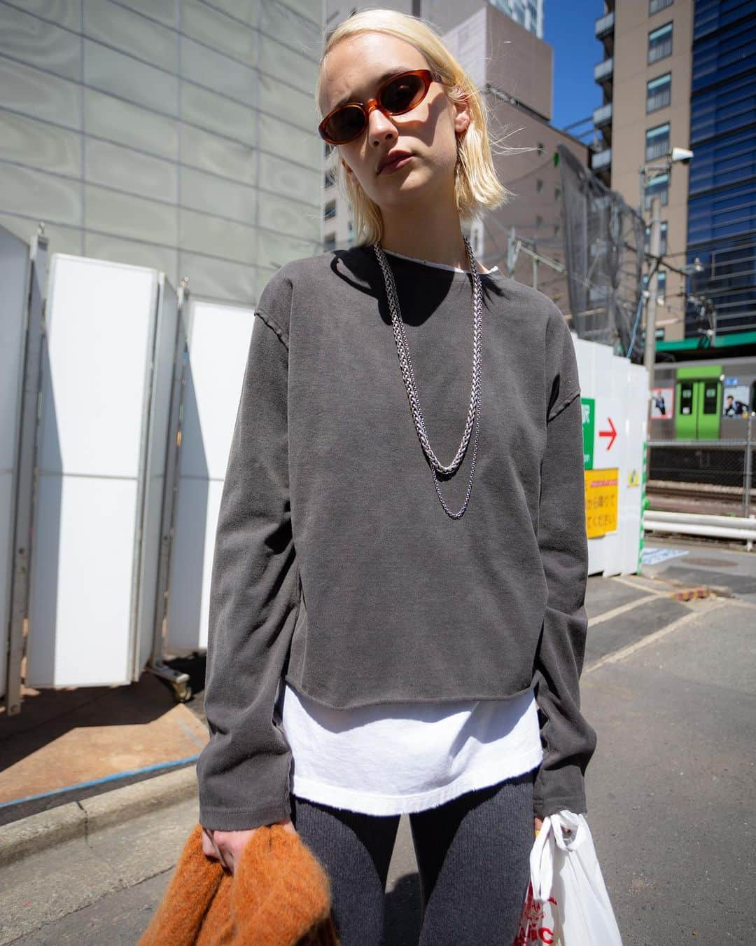 PERVERZE_OFFICIALさんのインスタグラム写真 - (PERVERZE_OFFICIALInstagram)「PERVERZE AW19  #PERVERZE#PVZ #doublelongtee @fjt_ksk」5月21日 12時01分 - perverze_official