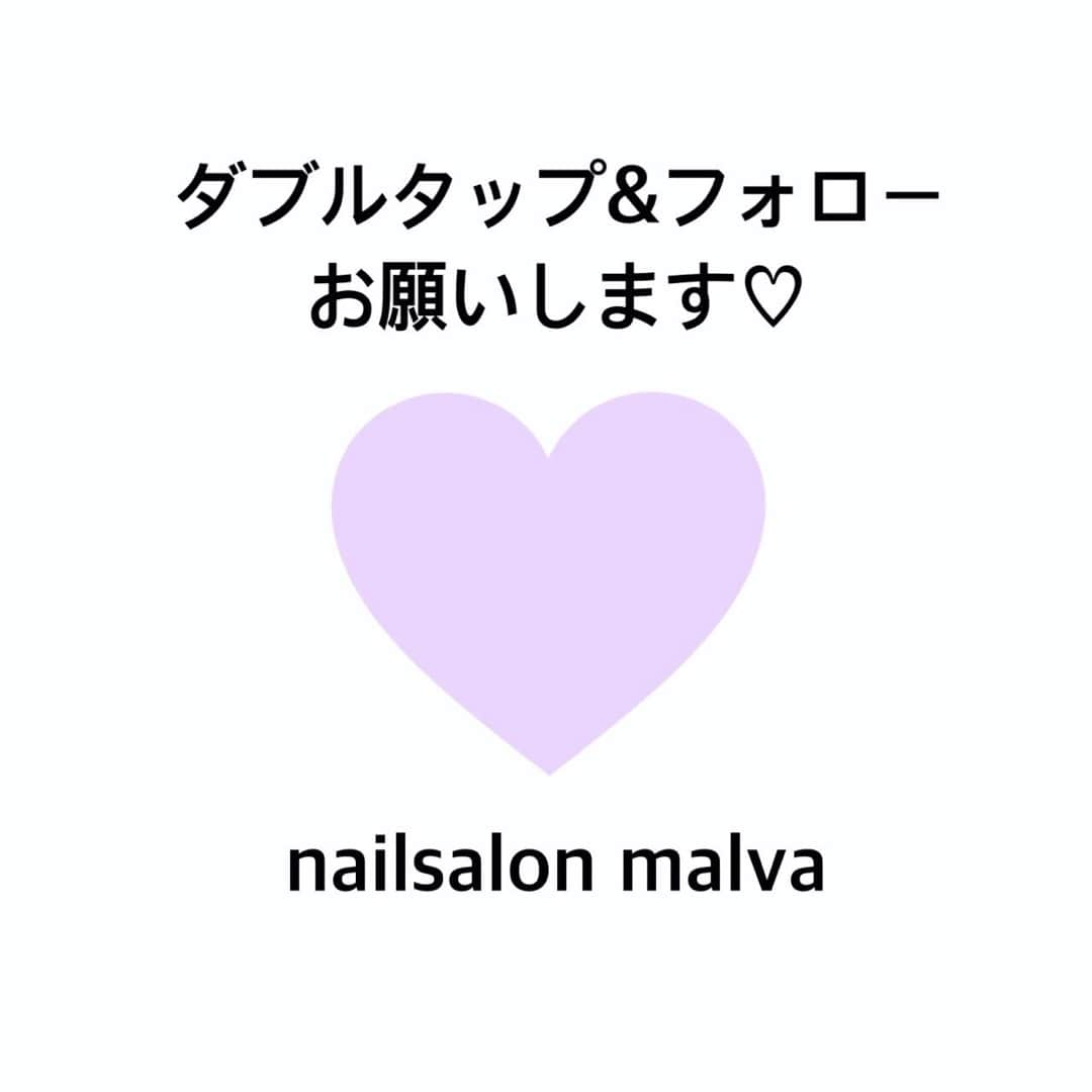 nailsalon malva（ネイルサロンマルヴァ）さんのインスタグラム写真 - (nailsalon malva（ネイルサロンマルヴァ）Instagram)「フットネイルキャンペーン45のハンドバージョンです💕 カラフルなドライフラワーとくすみカラーが可愛いデザイン✨  nailsalon malva  ご予約はLINEからがオススメです☆ 🌙原宿LINE ID→《@malva》 ※@を忘れずに‼︎ 全てのアートや料金表はHPより http://www.malvanail.com/sp/  #malva#マルヴァ#ネイル#gelnail#nail#nailart#naildesign#nailstagram#ジェル#gel#ジェルネイル#ネイルデザイン#原宿ネイル#nailsalon#ネイルサロン#ネイルチップ#森絵里香#malvaネイル#malvanail#ネイリスト募集#美甲#ロシアンマニキュア#ハンドネイル#ドライフラワーネイル」5月21日 12時00分 - malva_nail