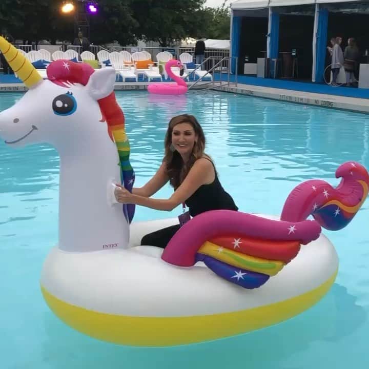 ヘザー・マクドナルドのインスタグラム：「Coming to a pool near you! Link in bio.  #philly #irvine #tempe #portland」