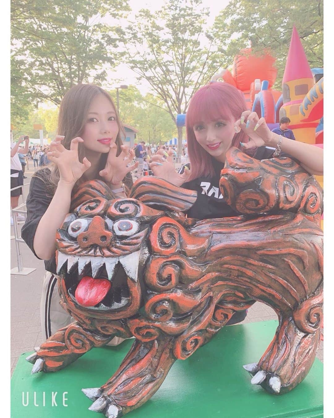 西村季里子さんのインスタグラム写真 - (西村季里子Instagram)「・ シーサーって映えるね🦁🌺 沖縄行きた〜〜〜い🍍🍍🍍 ってことで、 今年沖縄行く🌻🏝🍹👙🌺 海外も今年一回は行きたいな〜💕 来月も再来月も楽しみあるから頑張れる🤙🏻 #沖縄#沖縄フェス#代々木公園#原宿 #沖縄いく#オススメ#スポット#教えて #海外#海外旅行#trip#楽しみ#follow#followme」5月21日 12時06分 - kiriko_nishimura