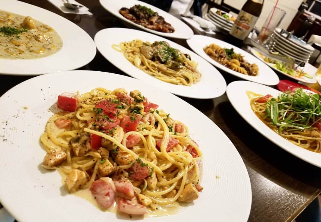 石関友梨のグルメインスタ