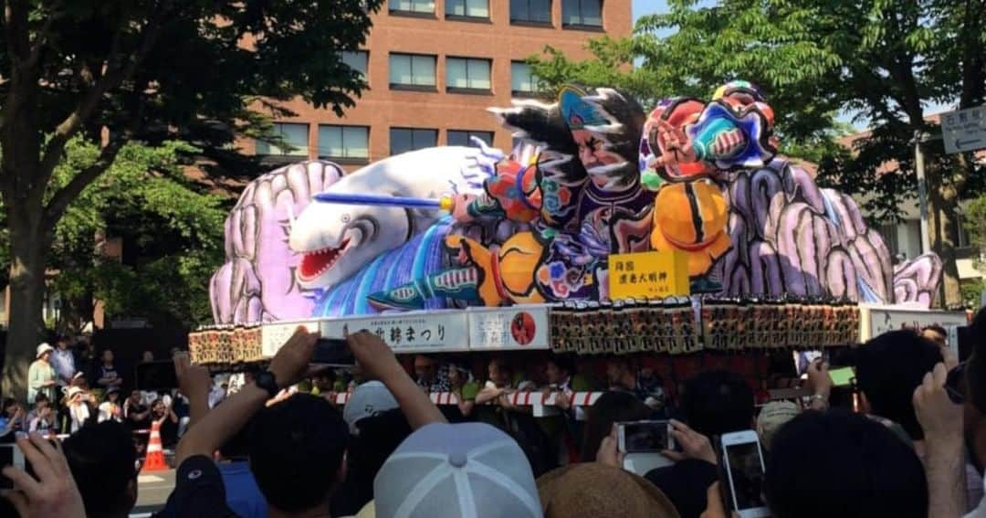 Taiken Japanさんのインスタグラム写真 - (Taiken JapanInstagram)「The Tohoku Kizuna Festival is a traveling festival held annually in northern Japan, created to celebrate the biggest summer festivals of all 6 prefectures of the Tohoku region. This photo shows a float representing the Nebuta Festival, of Aomori.⠀ ⠀⠀⠀⠀⠀⠀⠀⠀⠀ Photo credit: @wewonderingsouls⠀ ⠀⠀⠀⠀⠀⠀⠀⠀⠀ Read more about this and other Japan destinations & experiences at taiken.co!⠀ ⠀⠀⠀⠀⠀⠀⠀⠀⠀ #kizunafestival #東北絆まつり #festival #japanesefestival #tohoku #東北 #nebuta #aomori #summer #summerfestival #summerfestivals #lovejapan #japan #japan🇯🇵 #japantravel #japantravelphoto #japanese #japanlover #japanphotography #traveljapan #visitjapan ##japanlife #travel #travelgram #travelphotography #holiday #roamtheplanet #ねぶた祭り #日本 #祭り」5月21日 12時35分 - taiken_japan