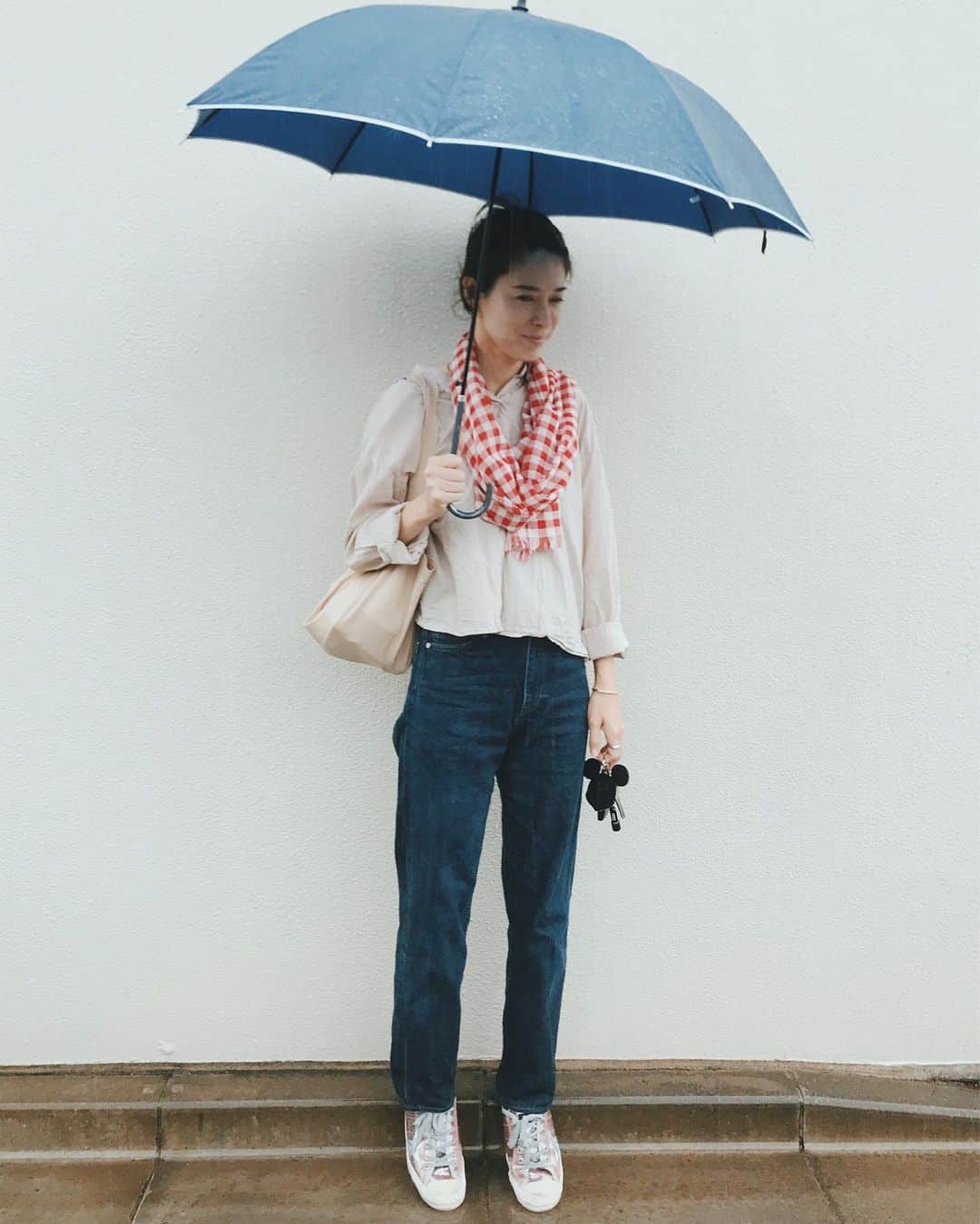 花楓さんのインスタグラム写真 - (花楓Instagram)「雨のテンション。  はい。  #顔 #結べる長さになりますた👩🏻🎀」5月21日 12時29分 - _caede_
