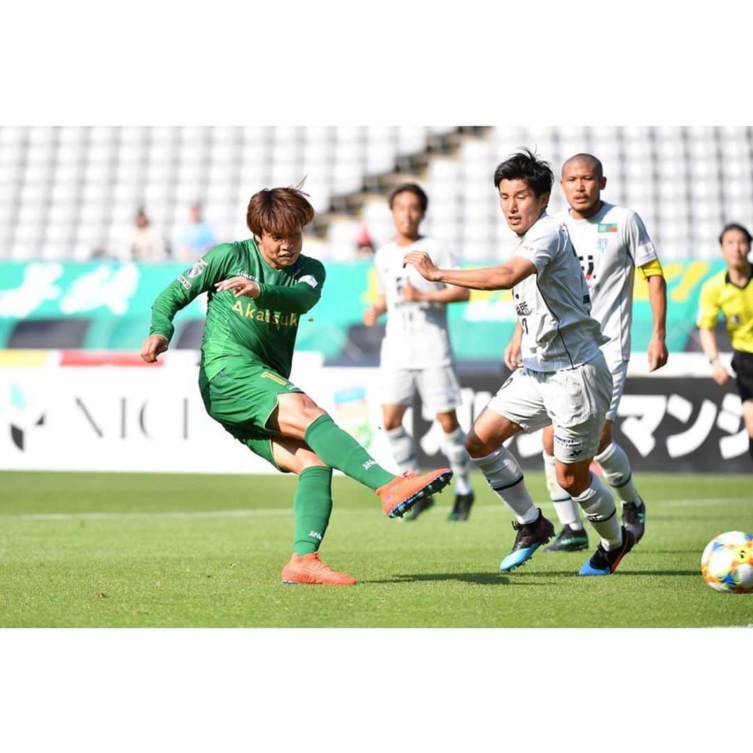 小池純輝さんのインスタグラム写真 - (小池純輝Instagram)「. 今季4ゴール目⚽️ アップするの忘れてた🙈 ※前節ではありません #jleague #jリーグ #j2 #東京ヴェルディ #tokyoverdy #verdy #verdyfamily #soccer #football⚽ #football #サッカー #フットボール #小池純輝 #19 #⚽️ #goal」5月21日 13時17分 - junki_koike