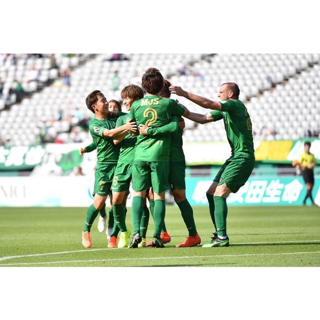 小池純輝さんのインスタグラム写真 - (小池純輝Instagram)「. 今季4ゴール目⚽️ アップするの忘れてた🙈 ※前節ではありません #jleague #jリーグ #j2 #東京ヴェルディ #tokyoverdy #verdy #verdyfamily #soccer #football⚽ #football #サッカー #フットボール #小池純輝 #19 #⚽️ #goal」5月21日 13時17分 - junki_koike