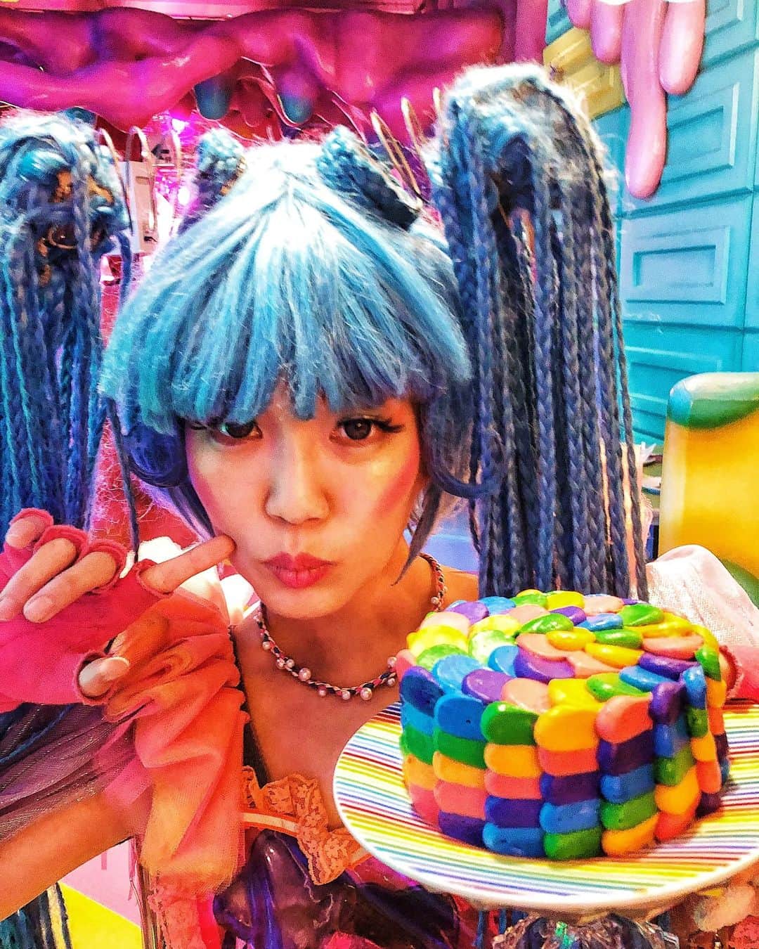 KAWAII MONSTER CAFEのグルメインスタ