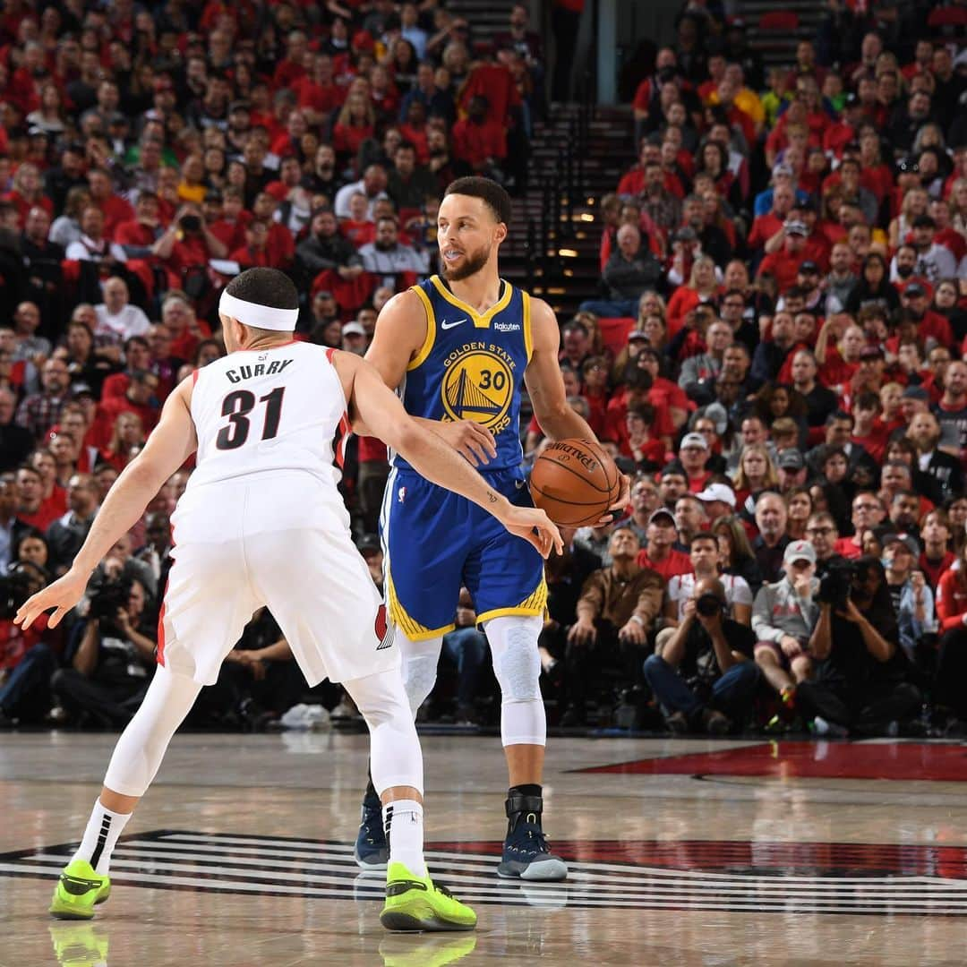 ステフィン・カリーさんのインスタグラム写真 - (ステフィン・カリーInstagram)「This was one to remember. We plead the #Fif! 🙏🏽 Finals Bound Baby! #dubnation #familyting」5月21日 14時53分 - stephencurry30