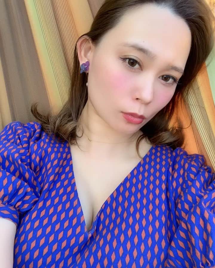 本田しおりのインスタグラム：「ハンモック気持ちが良い♡  #家族旅行」