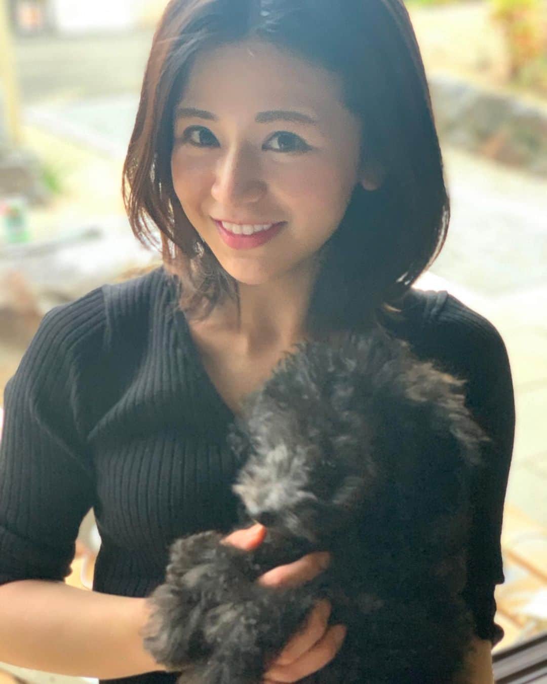 吉村優さんのインスタグラム写真 - (吉村優Instagram)「うちのワンコ♡ * 可愛すぎたぁ😍 東京に連れて帰りたかったぁ😭笑笑 * 早く雨やまないかなぁ、、 * #わんこ #dog #トイプードル #poodle #dogtherapy #dogoftheday」5月21日 15時32分 - yuyoshimura87