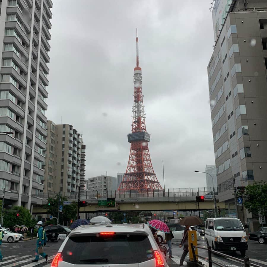 多村仁志さんのインスタグラム写真 - (多村仁志Instagram)「⚾️⚾️⚾️今日の東京は☔ 深澤 慶さんと共にDAZNより「LAA×MIN」のゲームをお伝え致しました🎙 ・ このゲームで #大谷翔平 選手が右手薬指に投球を当ててしまい、骨には異常はないとの説明がありましたがヒヤリとするシーンがありました。 ・ 明日以降は様子を見ての出場になると思いますが大事に至らずにホッとしました。 ・ #MLB #MajorLeagueBaseball #メジャーリーグ @mlb @mlbjapan #LAA #Angels @angels #MIN #TWINS @twins #DAZN #解説 #commentator #筋金入りのMLB好き #多村仁志 #HitoshiTamura」5月21日 15時50分 - hit_tamu