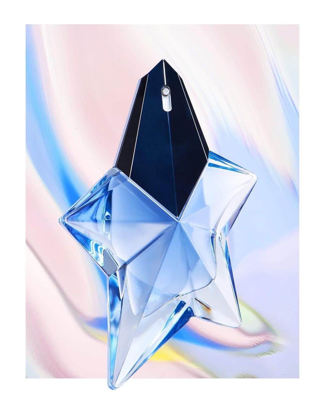 のインスタグラム：「#AngelStar is a fragrance of paradox. Discover more on mugler.com」