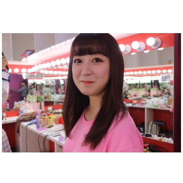 のインスタグラム：「OYAZUNA😴😴😴 photo by @maira.bnk48official 😋❤️❤️ #izurinabnk48 #rinaizutabnk48 #izutarinabnk48 #izurina #izutarina #伊豆田莉奈 #いずりな #bnk48 #welovebnk48」