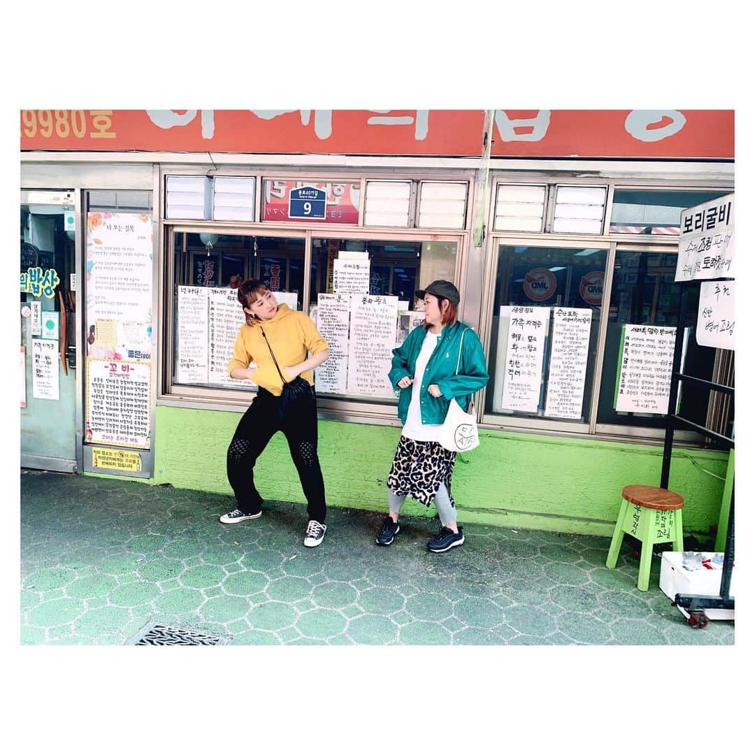 トリイクニコさんのインスタグラム写真 - (トリイクニコInstagram)「ちょっとそこで踊ってくださーい🗣の一コマ📷。 photo by @aya_dream04 . . #フォトバイアヤ  #韓国旅行🇰🇷 . #kunikorea #このヒョウ柄のスカートヘビロテ♡ #lillilly」5月22日 2時01分 - toriicamera