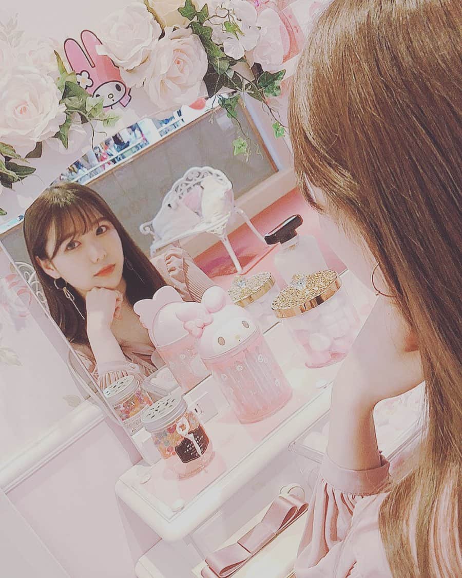 のインスタグラム：「脳内ピューロランド🆘  #ピューロランド #サンリオピューロランド #mymelody #sanriopuroland #hellokitty #pink #japanesegirl」