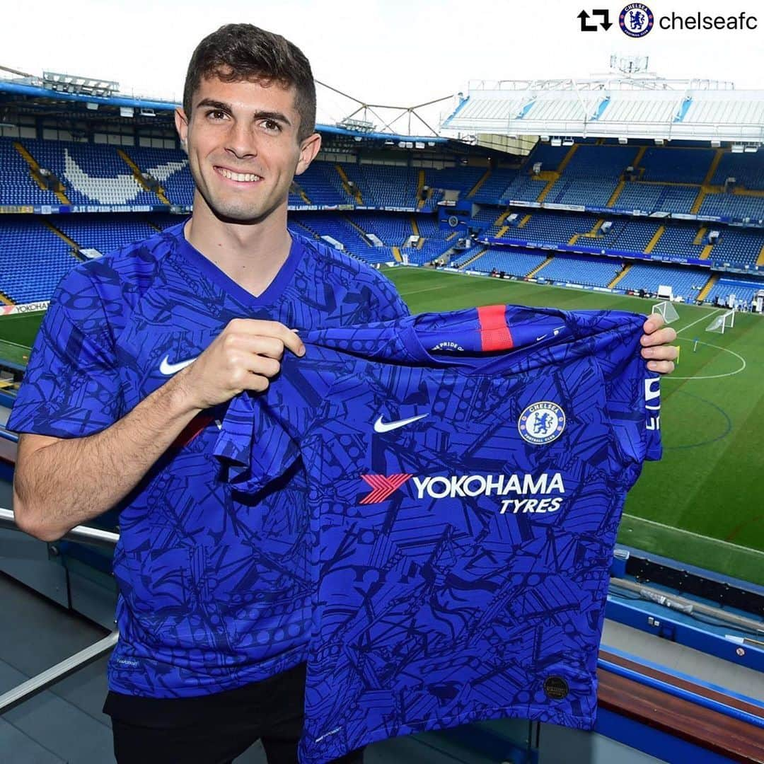 プレミアリーグさんのインスタグラム写真 - (プレミアリーグInstagram)「First sighter of @cmpulisic in a Chelsea kit 🔵 . #repost @chelseafc ・・・ More to come... 😉 @cmpulisic #CFC #Chelsea」5月22日 2時19分 - premierleague