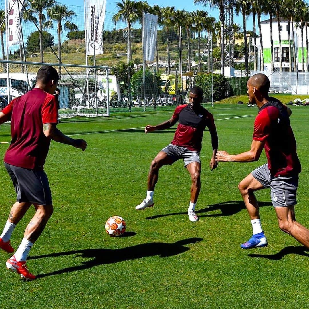 ジョルジニオ・ワイナルドゥムさんのインスタグラム写真 - (ジョルジニオ・ワイナルドゥムInstagram)「Time to focus 👊🏾 #UCL 🏆」5月22日 2時33分 - gwijnaldum