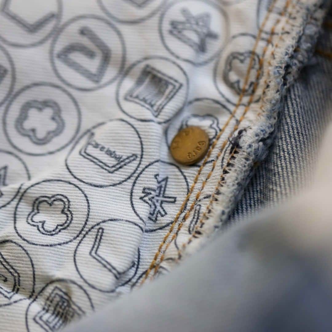 ケアレーベルさんのインスタグラム写真 - (ケアレーベルInstagram)「Inside the soul of denim trousers: the pockets #carelabel #care #denim #denimlovers #pockets #symbols」5月22日 2時40分 - carelabel