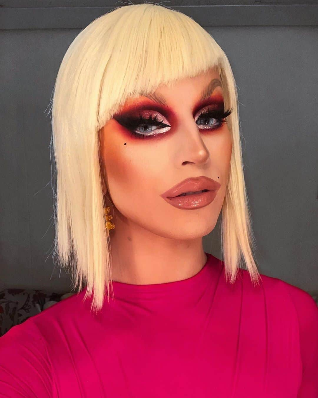 NYX Cosmeticsさんのインスタグラム写真 - (NYX CosmeticsInstagram)「@ageofaquaria serving LEWKS  wearing the NEW Aquaria x #NYXProfessionalMakeup Color Palette 🎨 Click the link in our bio to pre-order her 🌟 || #@ageofaquaria #nyxcosmeticsxaquaria #nyxcosmetics」5月22日 2時45分 - nyxcosmetics