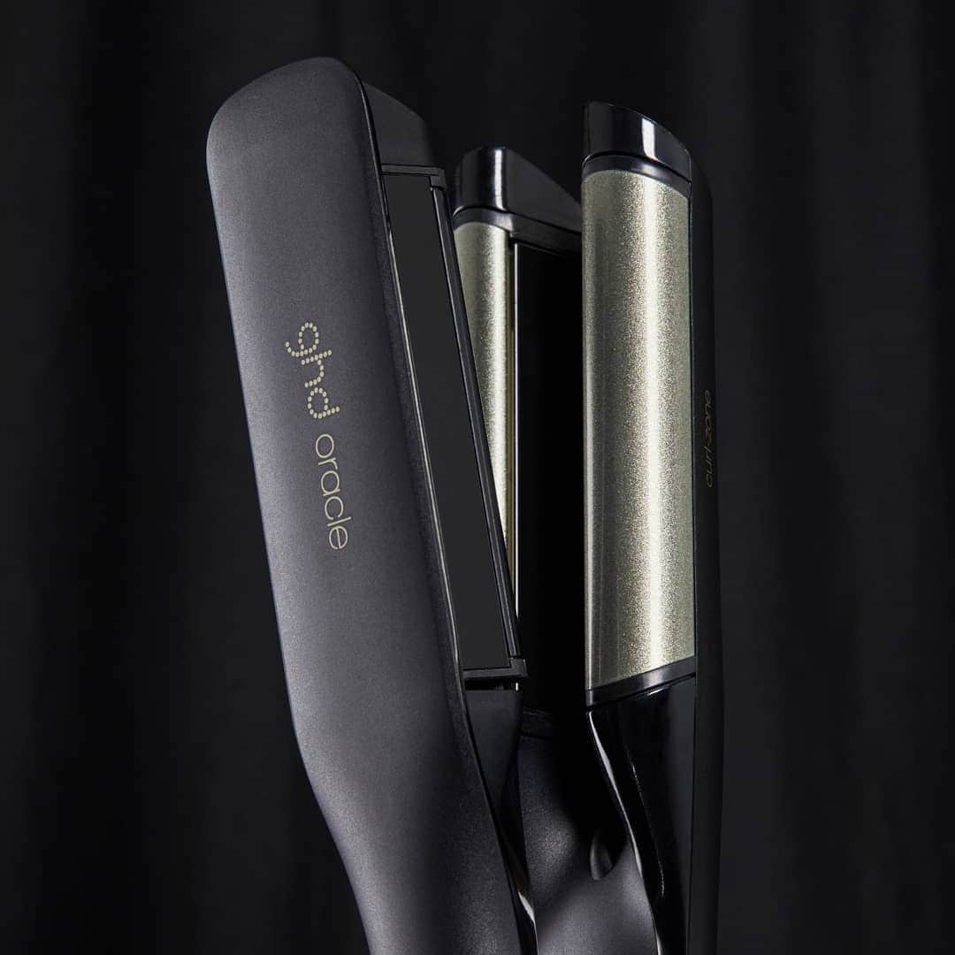 ghd hairさんのインスタグラム写真 - (ghd hairInstagram)「One tool, endless curls ✨ By tilting  #ghdoracle at slightly different angles you can create a range of different curls 💫  #ghd #ghdhair #goodhairday #newtool」5月21日 18時00分 - ghdhair