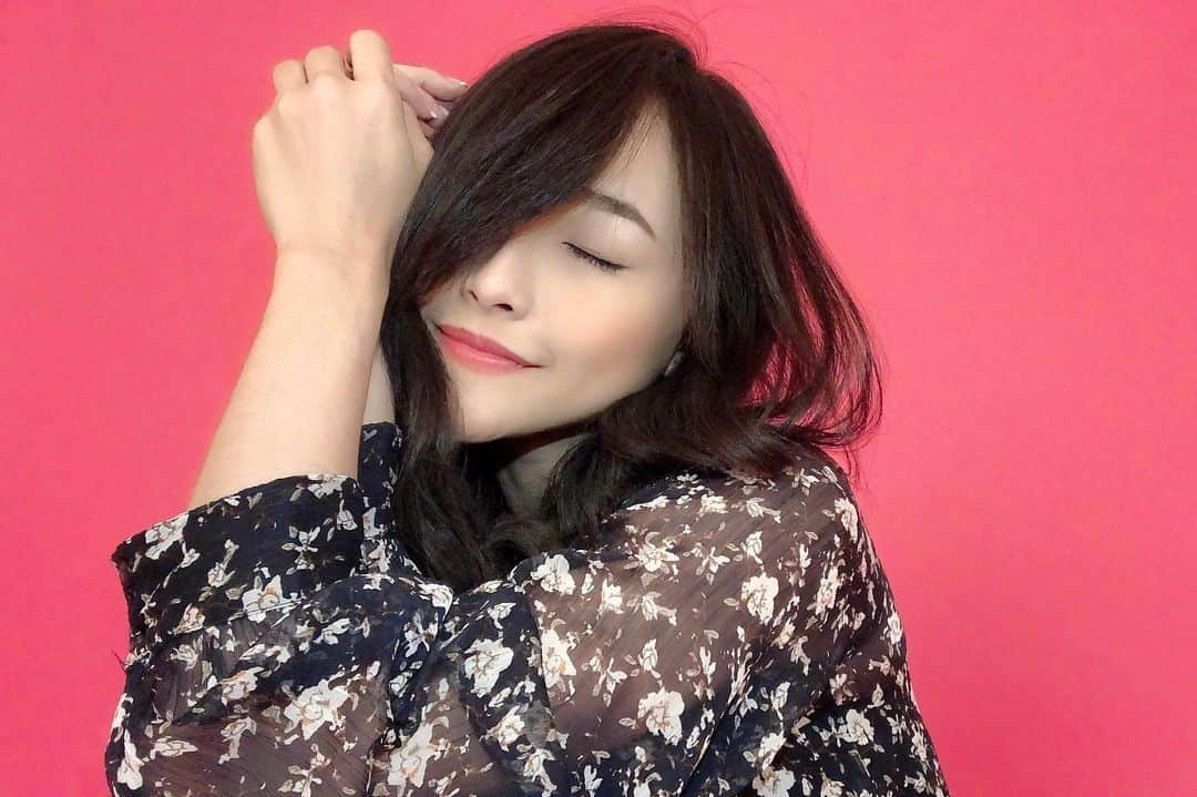 ロナ・アングラエニさんのインスタグラム写真 - (ロナ・アングラエニInstagram)「Feelin’ pink🌸💕」5月21日 18時08分 - jkt48rona